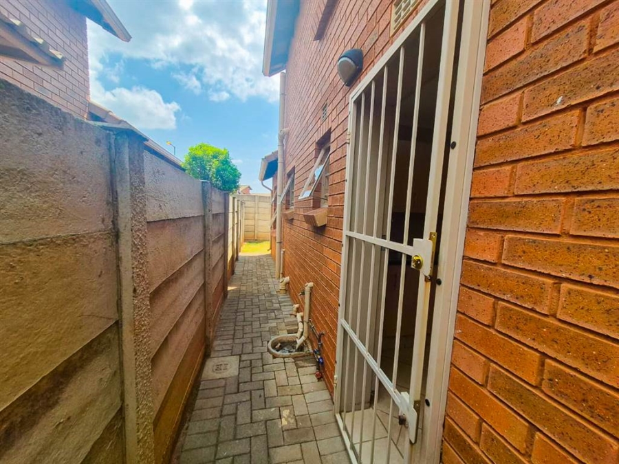 3 Bedroom Property for Sale in Chantelle Gauteng