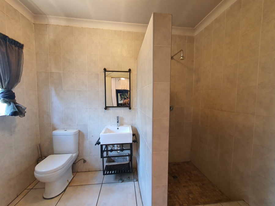 6 Bedroom Property for Sale in Silverton Gauteng