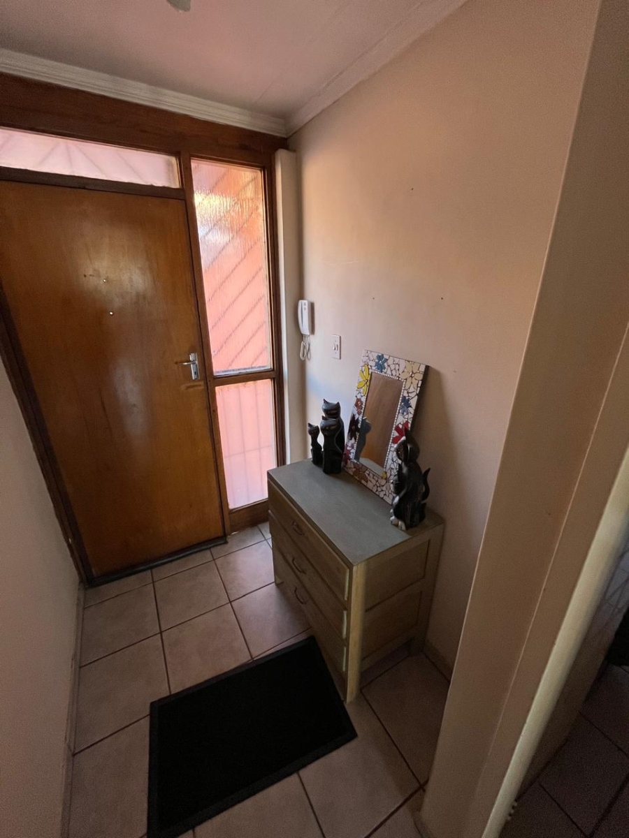 2 Bedroom Property for Sale in Vanderbijlpark SW 1 Gauteng