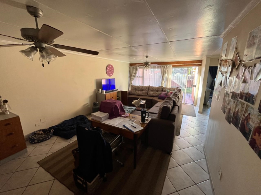 2 Bedroom Property for Sale in Vanderbijlpark SW 1 Gauteng