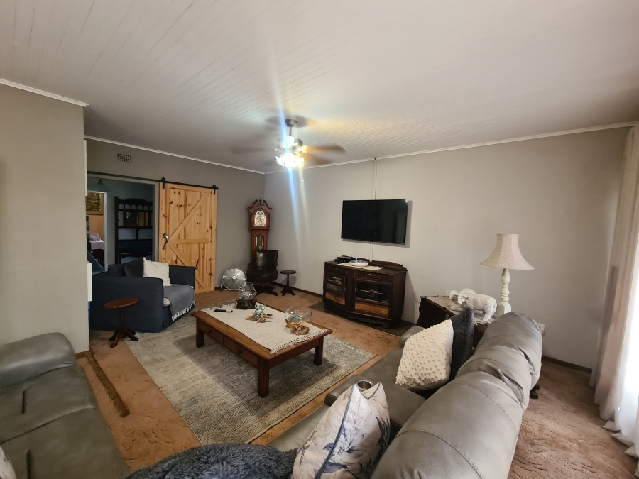 4 Bedroom Property for Sale in Vanderbijlpark SE 7 Gauteng