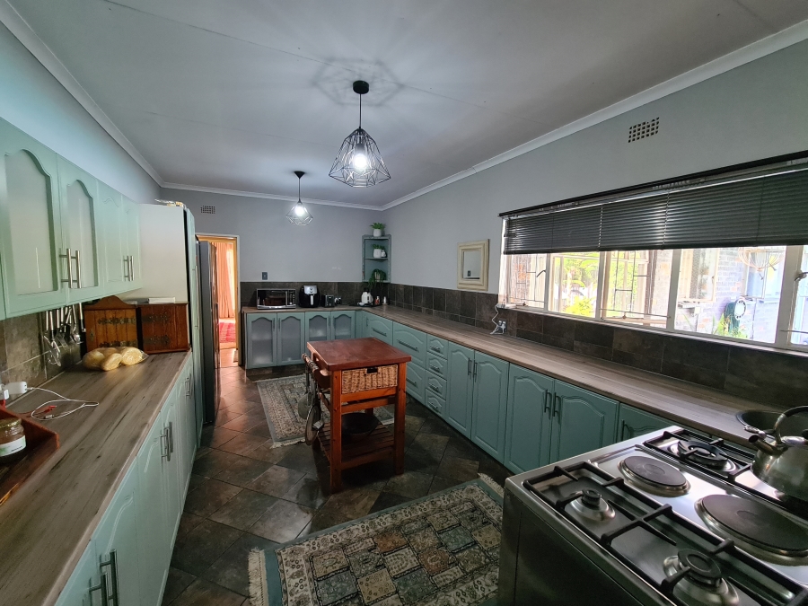 4 Bedroom Property for Sale in Vanderbijlpark SE 7 Gauteng