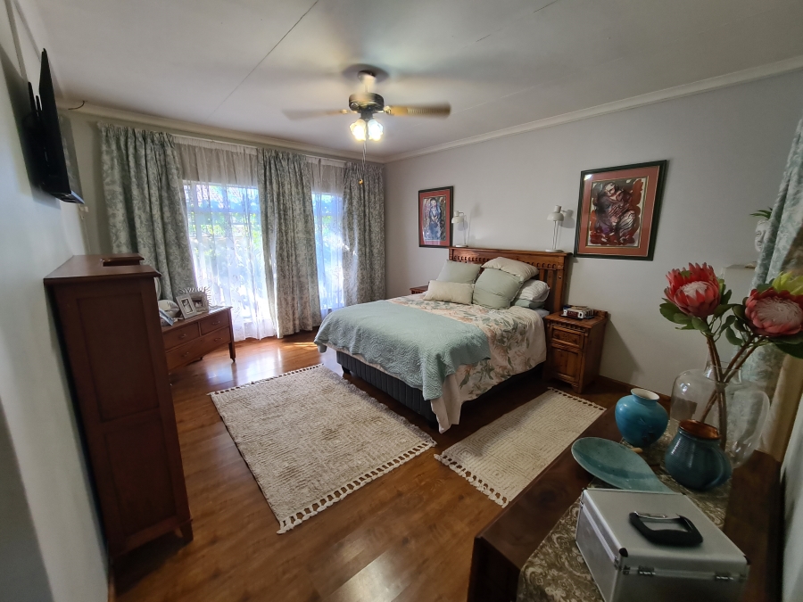 4 Bedroom Property for Sale in Vanderbijlpark SE 7 Gauteng