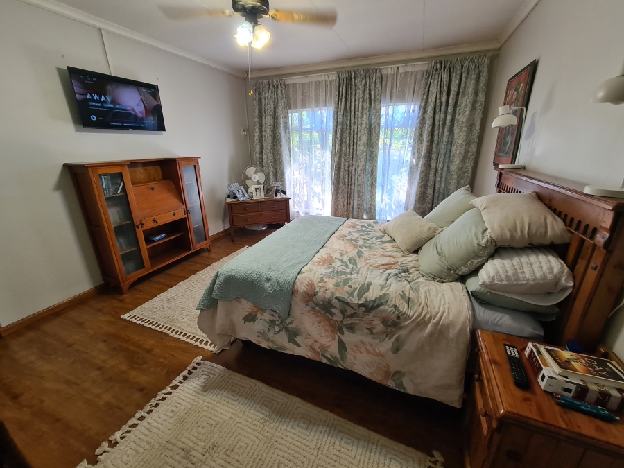 4 Bedroom Property for Sale in Vanderbijlpark SE 7 Gauteng