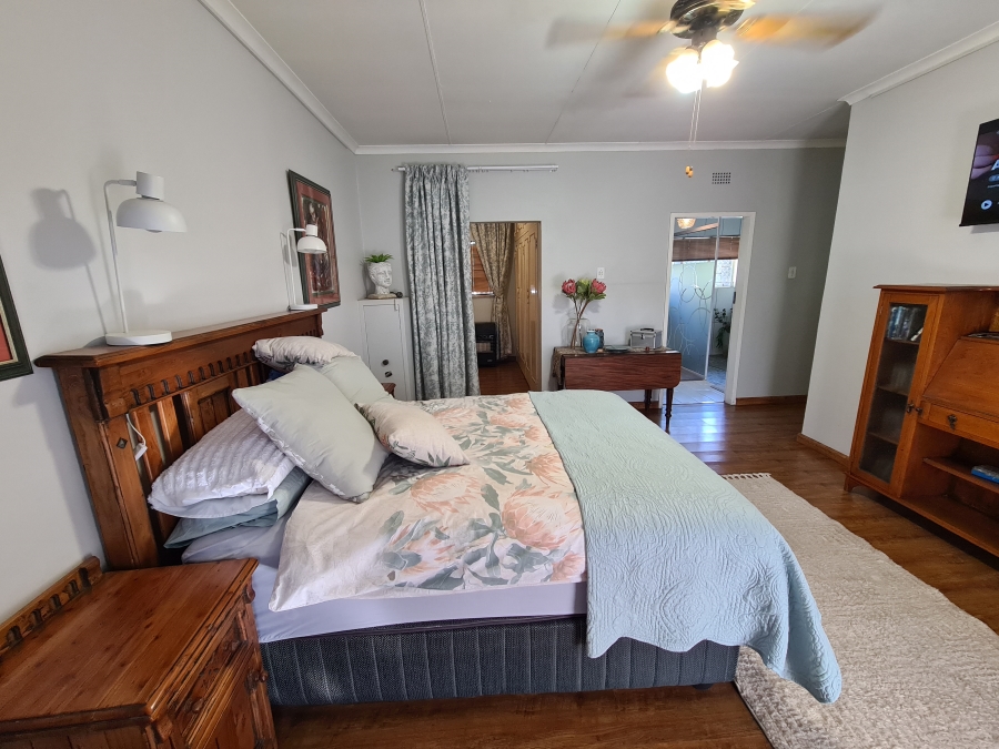 4 Bedroom Property for Sale in Vanderbijlpark SE 7 Gauteng