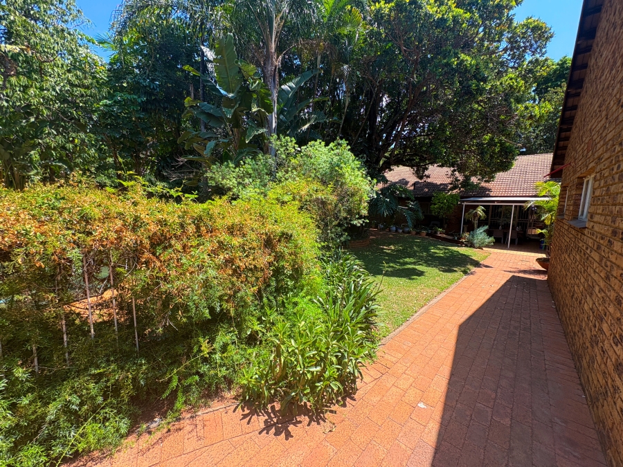 4 Bedroom Property for Sale in Florauna Gauteng