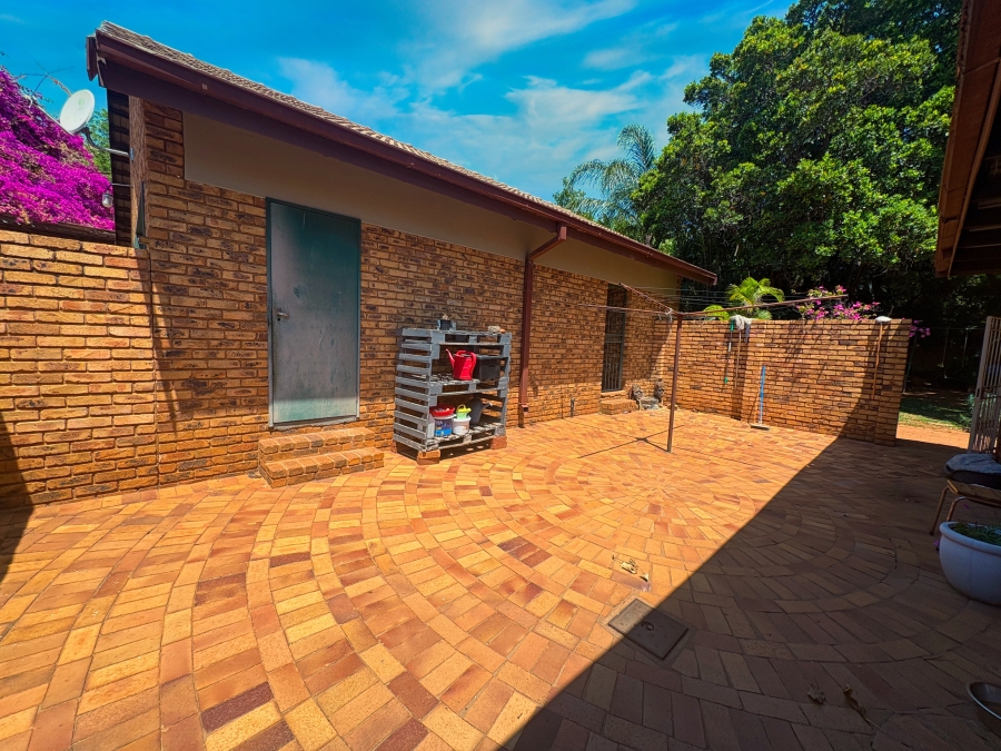 4 Bedroom Property for Sale in Florauna Gauteng