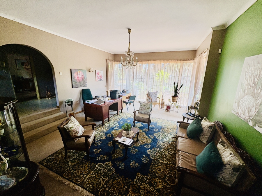 4 Bedroom Property for Sale in Florauna Gauteng