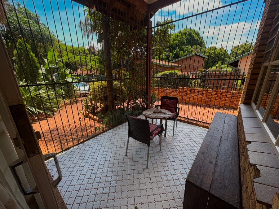 4 Bedroom Property for Sale in Florauna Gauteng