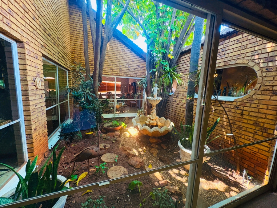 4 Bedroom Property for Sale in Florauna Gauteng