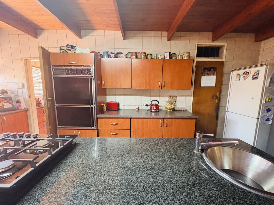 4 Bedroom Property for Sale in Florauna Gauteng