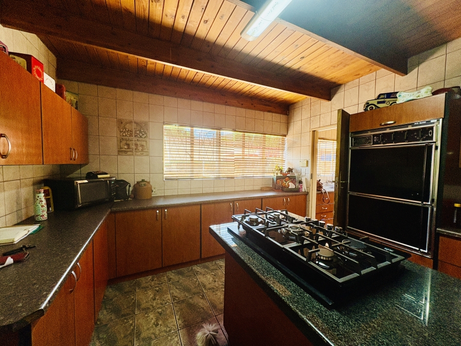 4 Bedroom Property for Sale in Florauna Gauteng