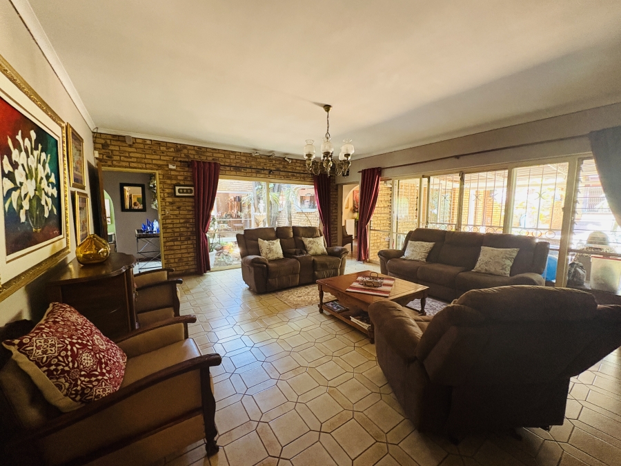 4 Bedroom Property for Sale in Florauna Gauteng