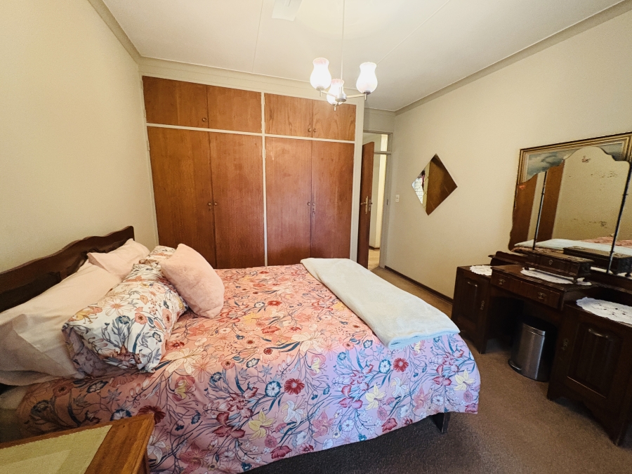 4 Bedroom Property for Sale in Florauna Gauteng