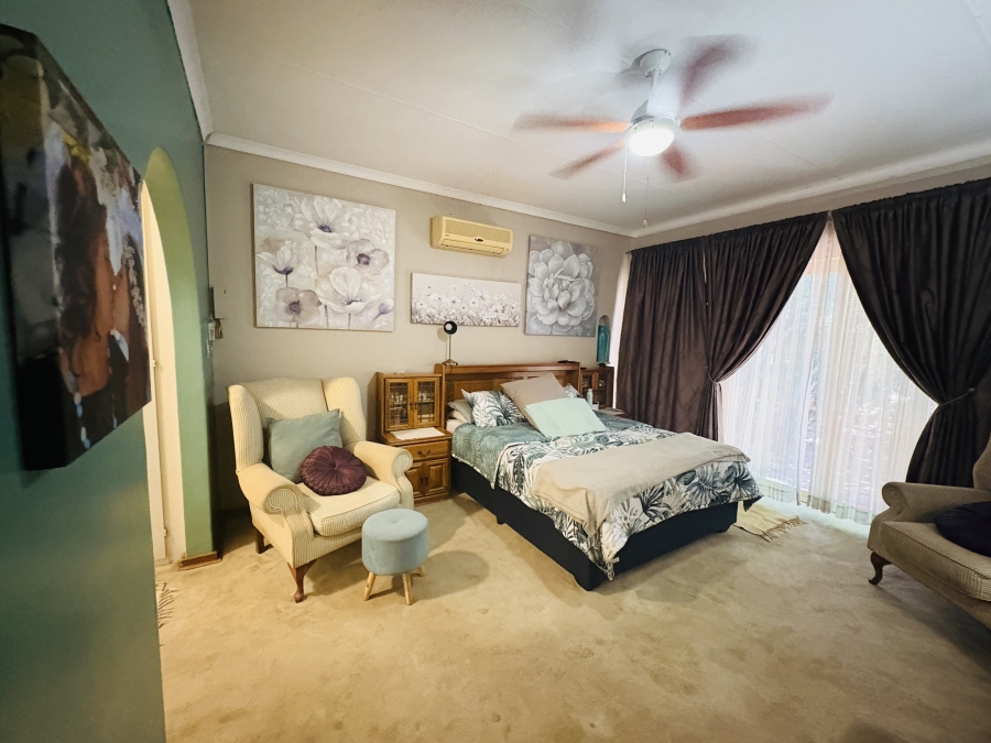 4 Bedroom Property for Sale in Florauna Gauteng