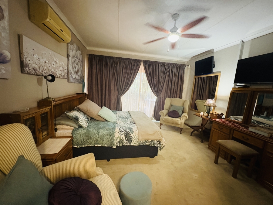 4 Bedroom Property for Sale in Florauna Gauteng