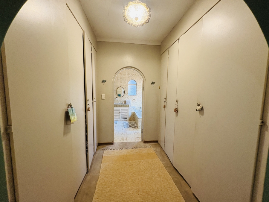 4 Bedroom Property for Sale in Florauna Gauteng