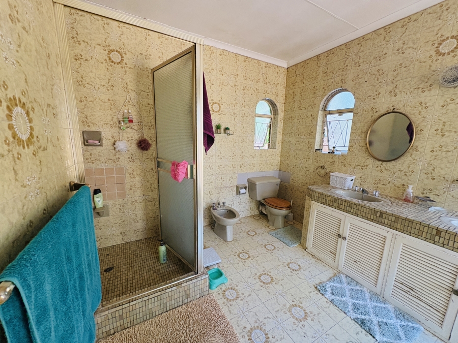 4 Bedroom Property for Sale in Florauna Gauteng