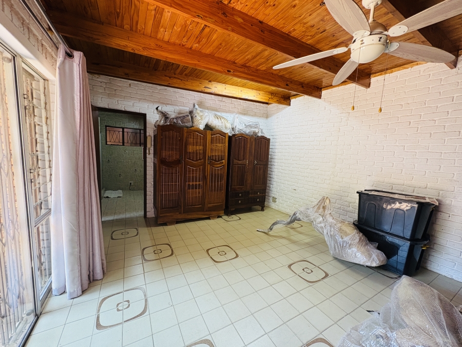 4 Bedroom Property for Sale in Florauna Gauteng