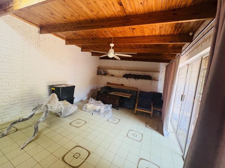 4 Bedroom Property for Sale in Florauna Gauteng