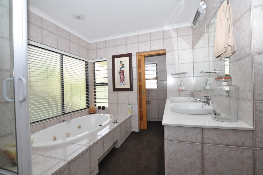 4 Bedroom Property for Sale in Dainfern Golf Estate Gauteng