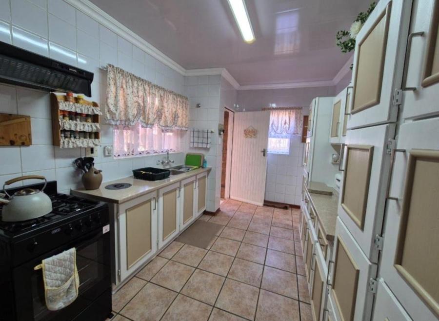 3 Bedroom Property for Sale in Vanderbijlpark SE 6 Gauteng