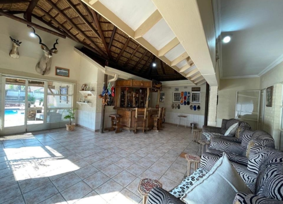 3 Bedroom Property for Sale in Vanderbijlpark SE 6 Gauteng