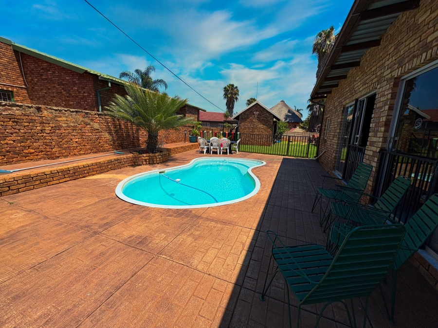 3 Bedroom Property for Sale in Chantelle Gauteng