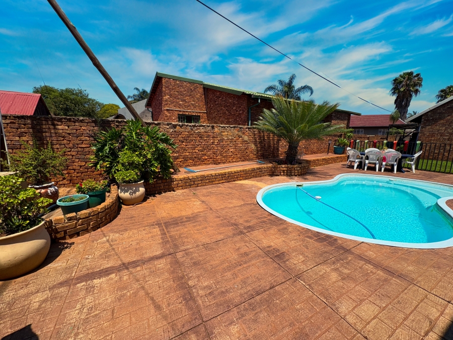3 Bedroom Property for Sale in Chantelle Gauteng