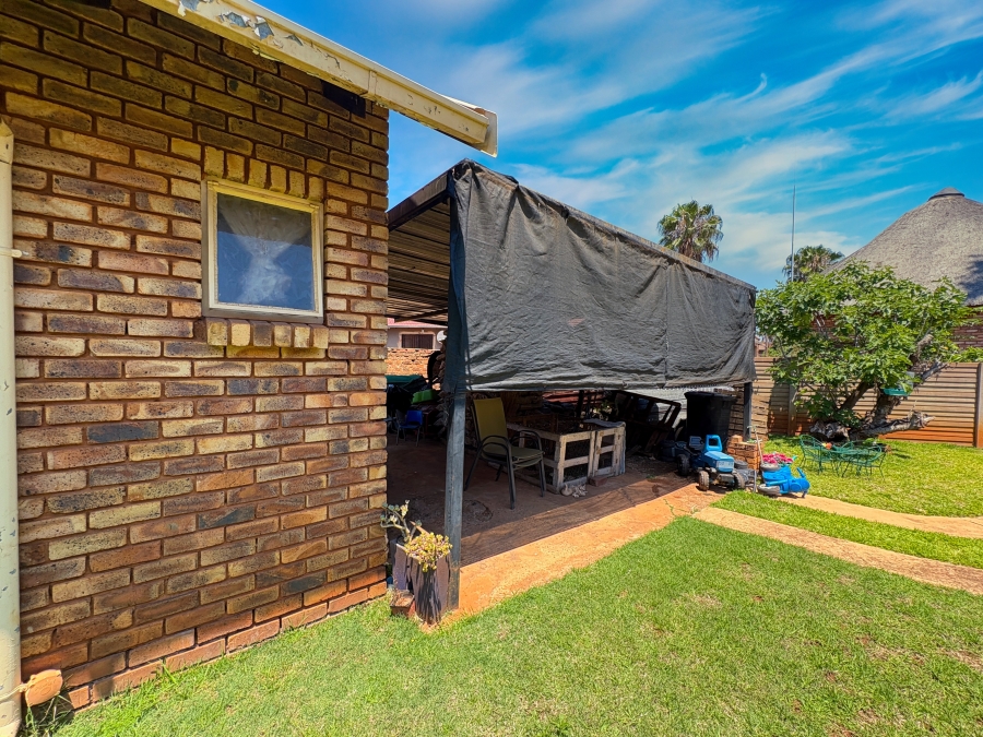 3 Bedroom Property for Sale in Chantelle Gauteng