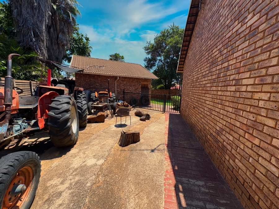 3 Bedroom Property for Sale in Chantelle Gauteng