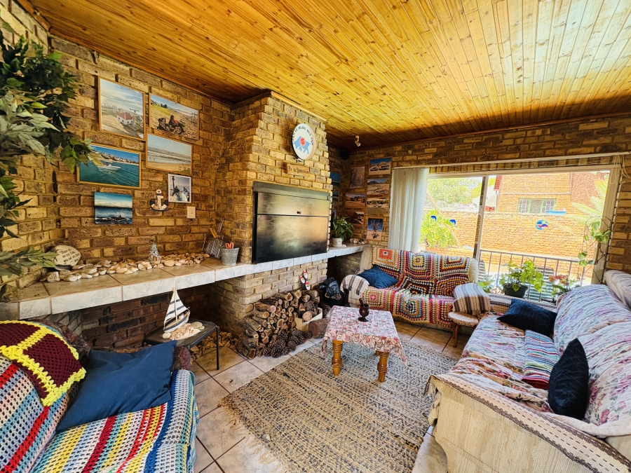 3 Bedroom Property for Sale in Chantelle Gauteng