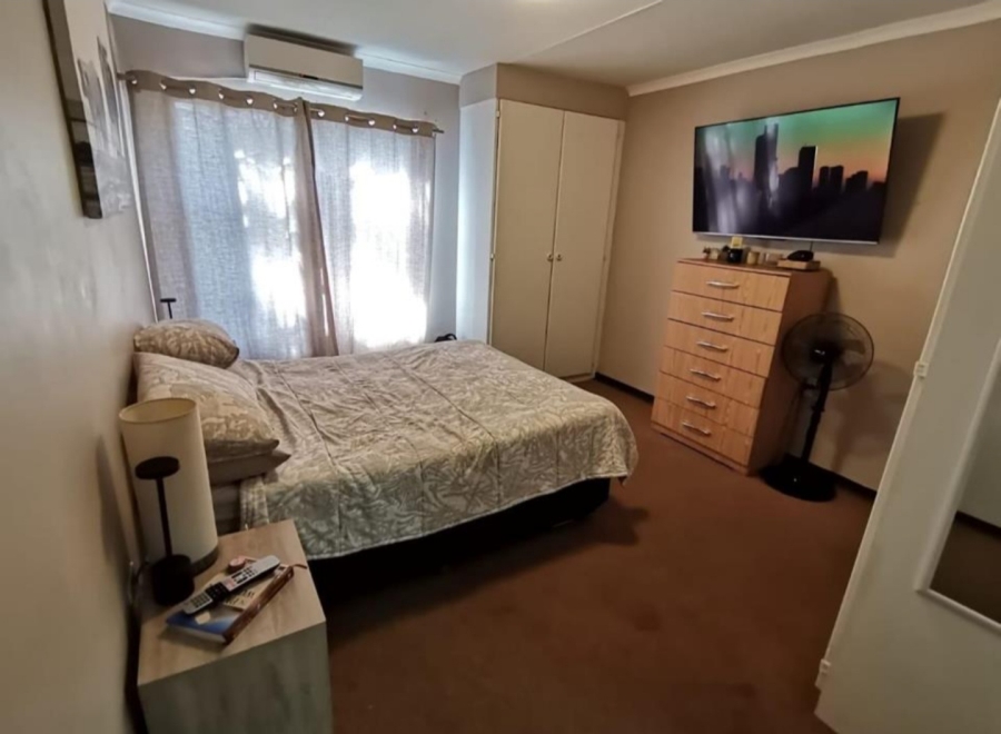 3 Bedroom Property for Sale in Vanderbijlpark SW 5 Gauteng