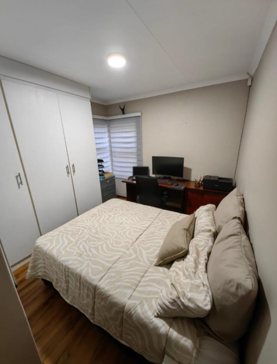 3 Bedroom Property for Sale in Vanderbijlpark SW 5 Gauteng