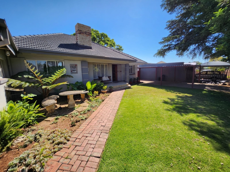 3 Bedroom Property for Sale in Vanderbijlpark SW 5 Gauteng