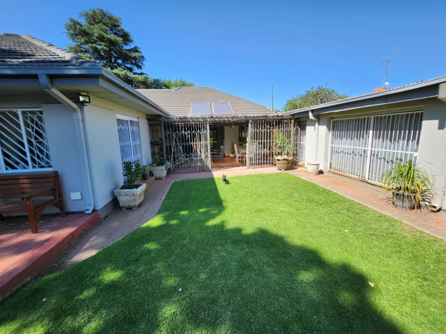 3 Bedroom Property for Sale in Vanderbijlpark SW 5 Gauteng