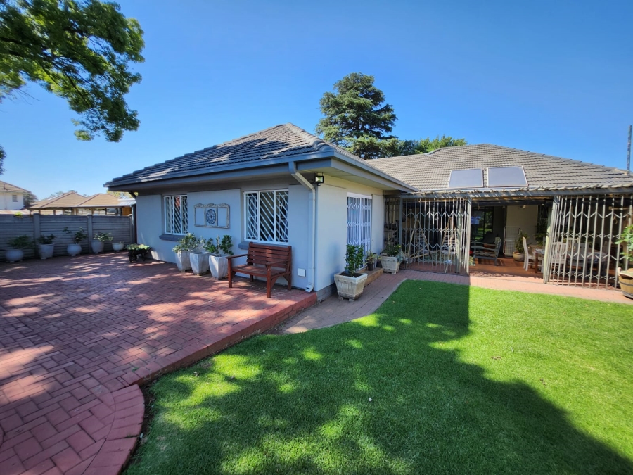 3 Bedroom Property for Sale in Vanderbijlpark SW 5 Gauteng