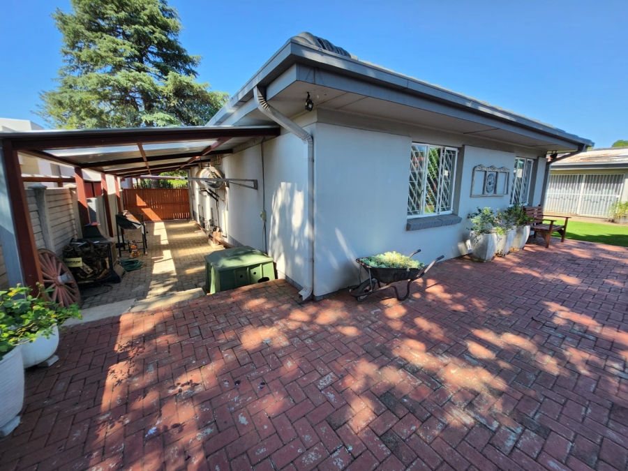 3 Bedroom Property for Sale in Vanderbijlpark SW 5 Gauteng