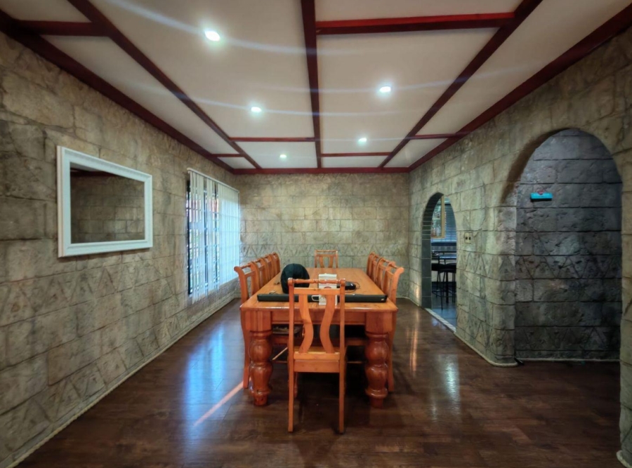 4 Bedroom Property for Sale in Three Rivers Gauteng