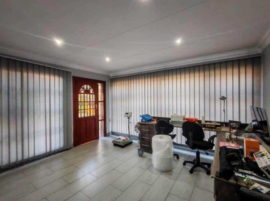 4 Bedroom Property for Sale in Three Rivers Gauteng