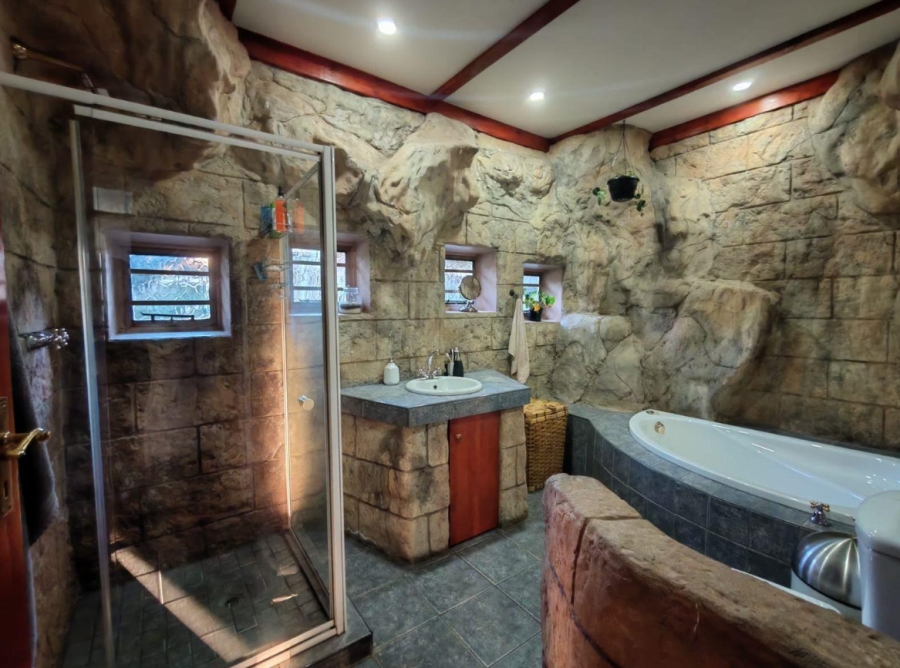 4 Bedroom Property for Sale in Three Rivers Gauteng