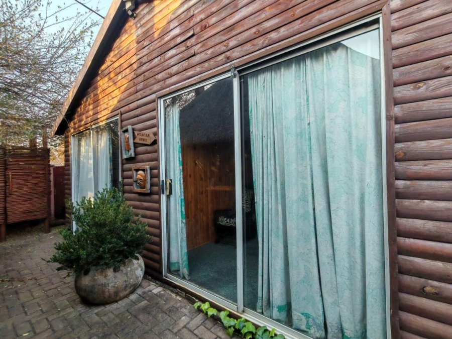 4 Bedroom Property for Sale in Three Rivers Gauteng