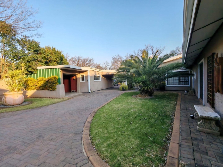 4 Bedroom Property for Sale in Three Rivers Gauteng