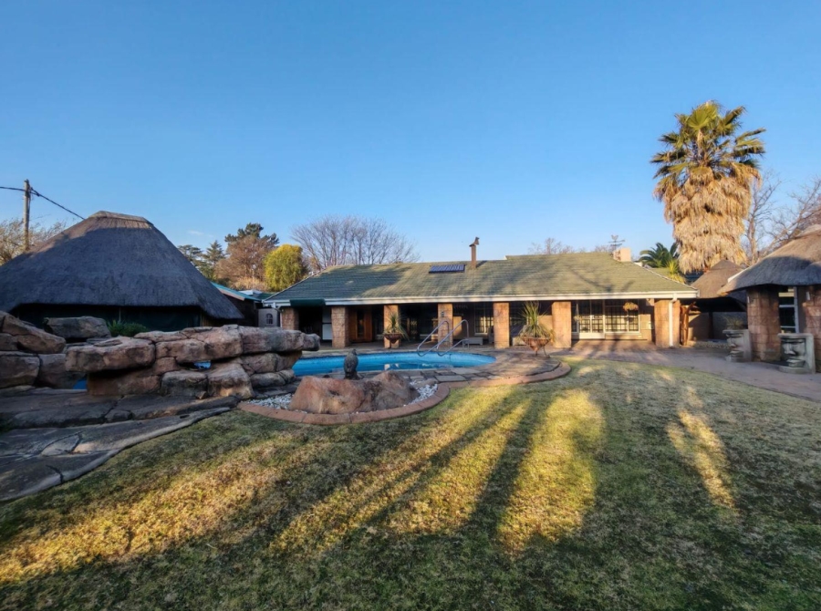 4 Bedroom Property for Sale in Three Rivers Gauteng
