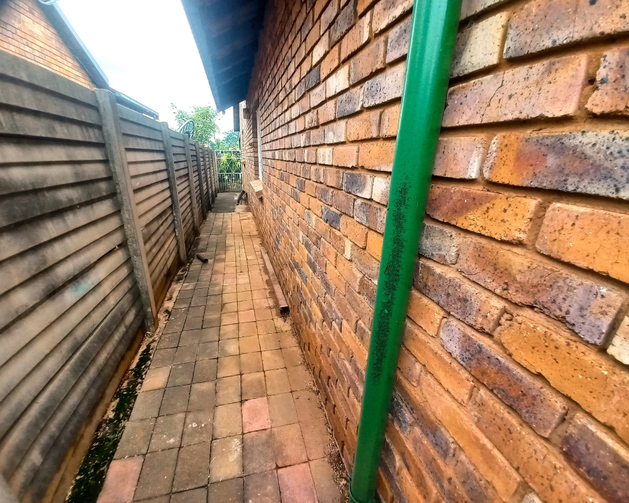 3 Bedroom Property for Sale in Theresa Park Gauteng