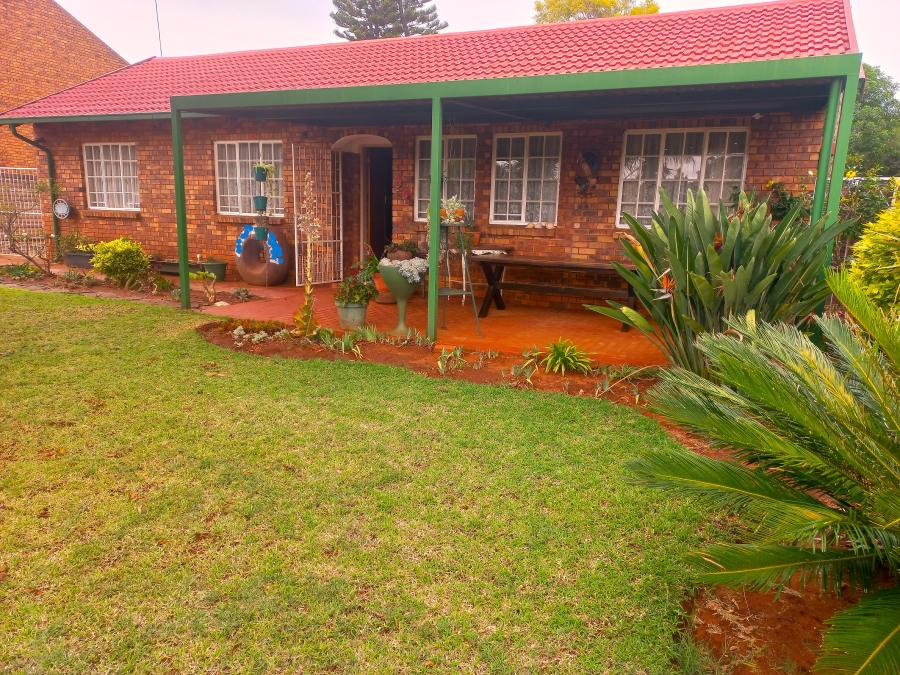 3 Bedroom Property for Sale in Theresa Park Gauteng