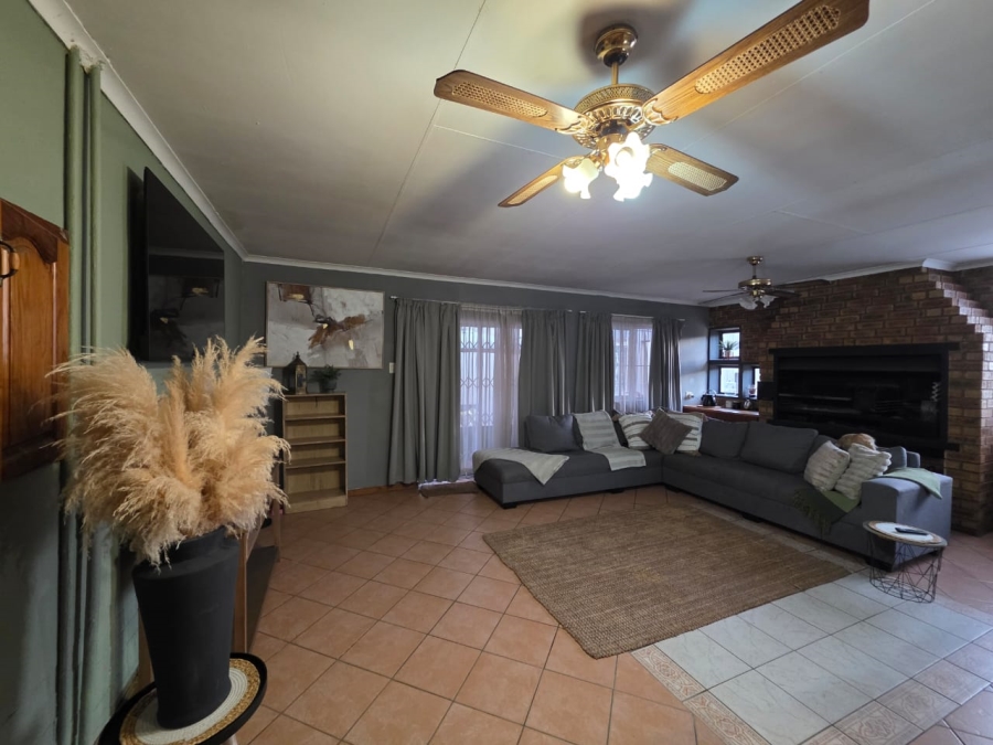 3 Bedroom Property for Sale in Northdene Gauteng