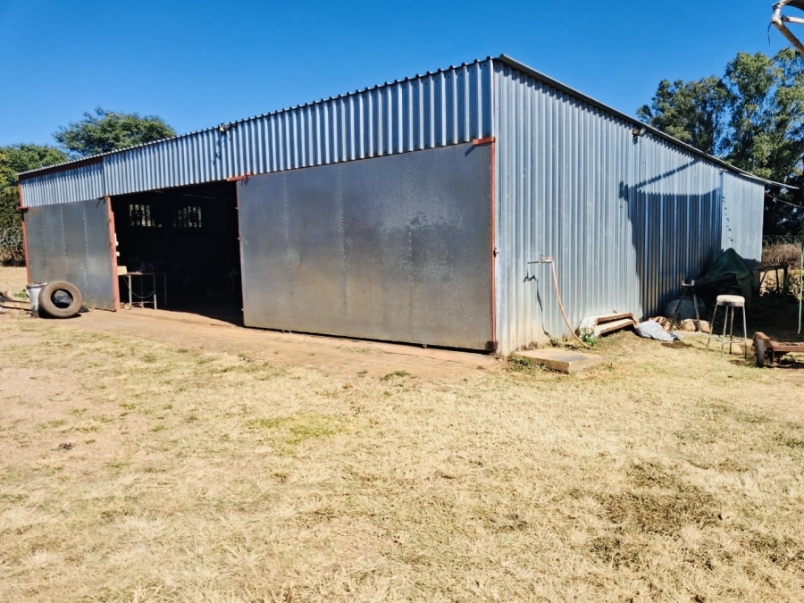 4 Bedroom Property for Sale in Magaliesmoot Gauteng