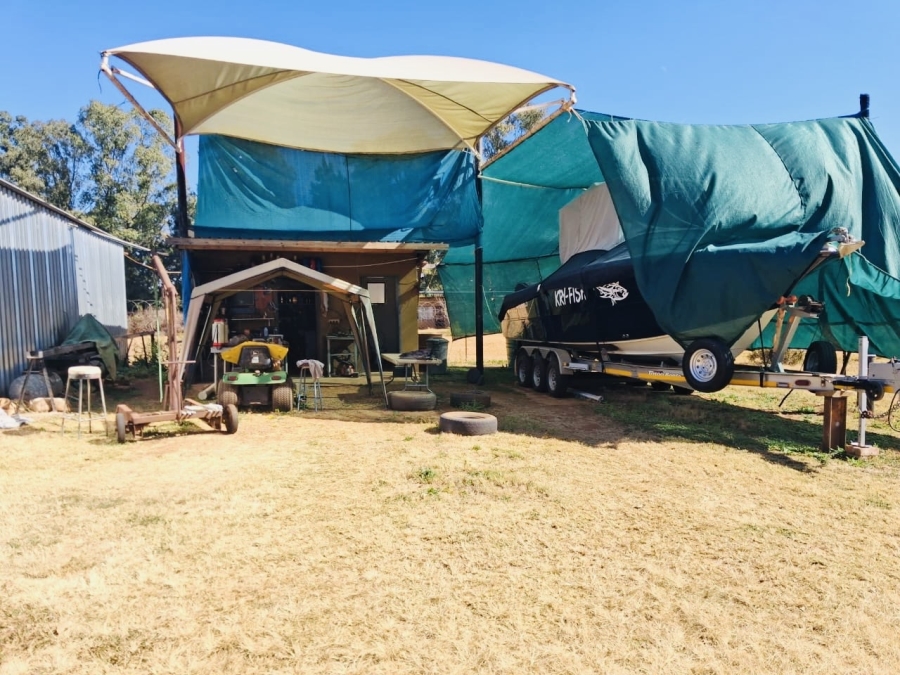 4 Bedroom Property for Sale in Magaliesmoot Gauteng