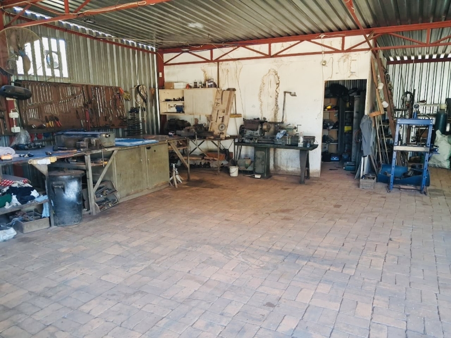 4 Bedroom Property for Sale in Magaliesmoot Gauteng